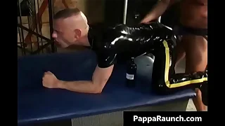 Kinky dude gets facial after taking delighted boys